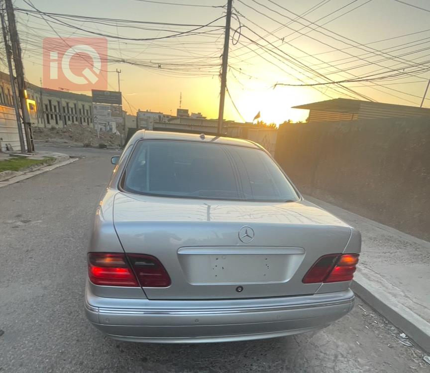 مێرسێدس بێنز E-Class